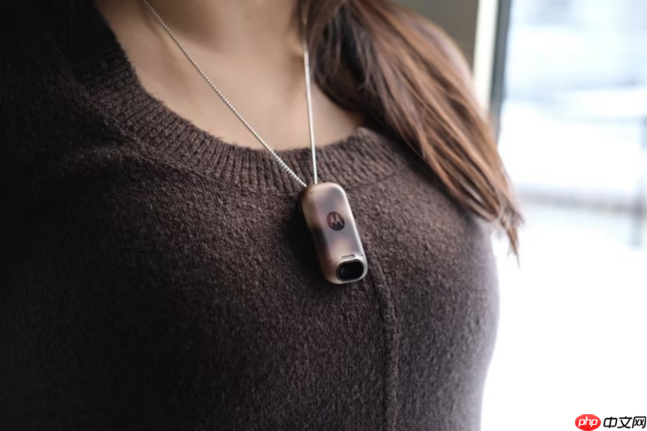 高通安蒙亮相联想Tech World:可穿戴等全新个人AI设备有着巨大市场潜力