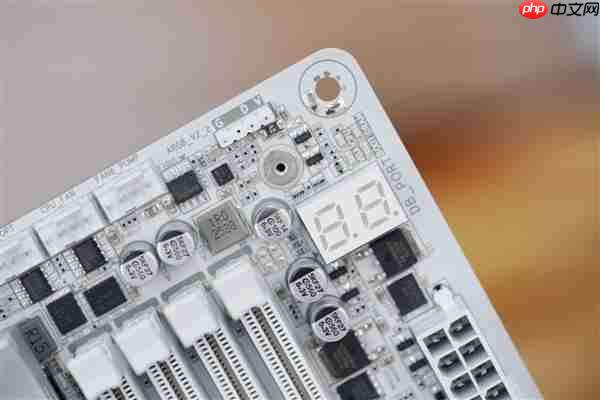 实木+皮革都用上了！技嘉木雕X870E AERO X3D WOOD主板图赏