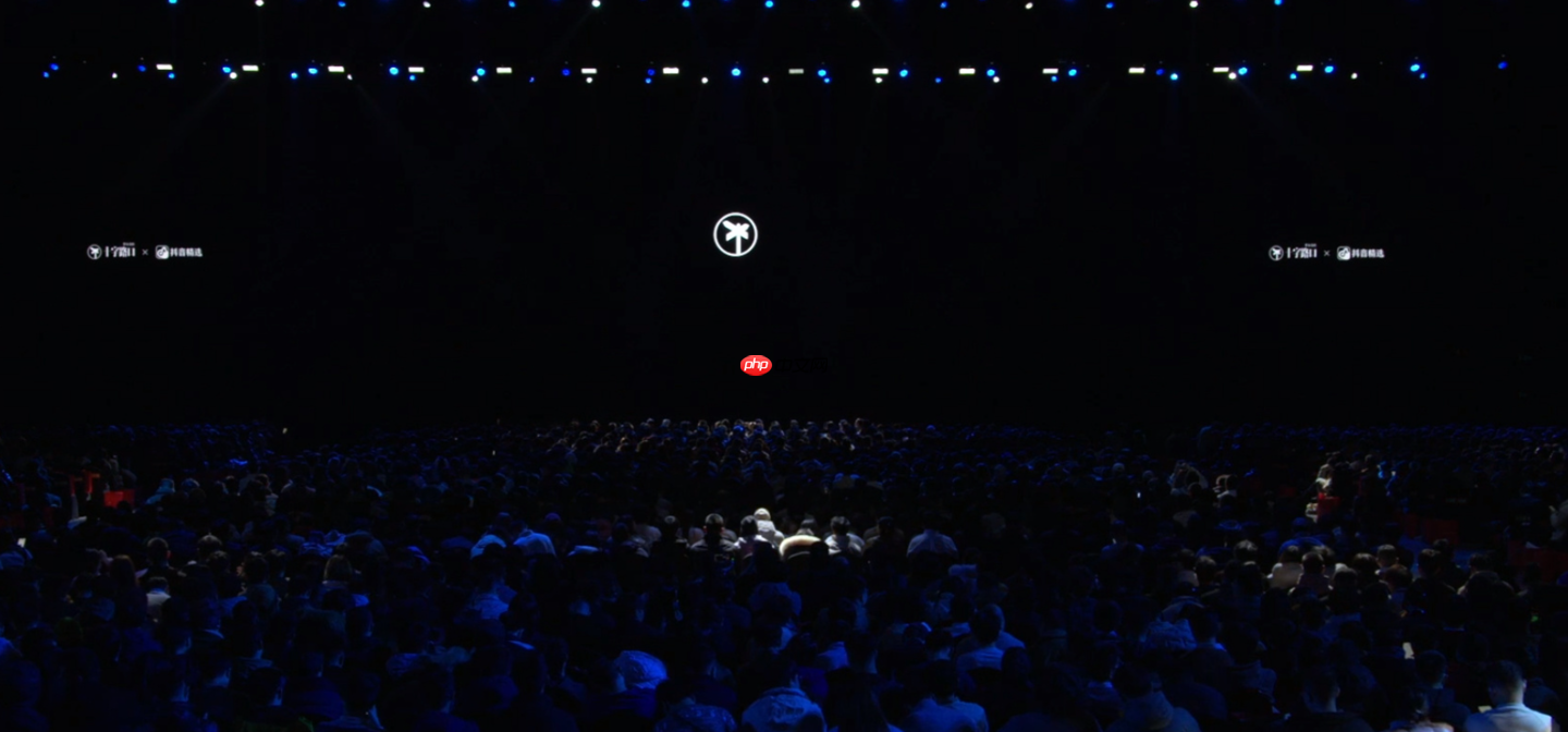 时隔 7 年再办“科技春晚”,罗永浩为延迟超 40 分钟开场致歉