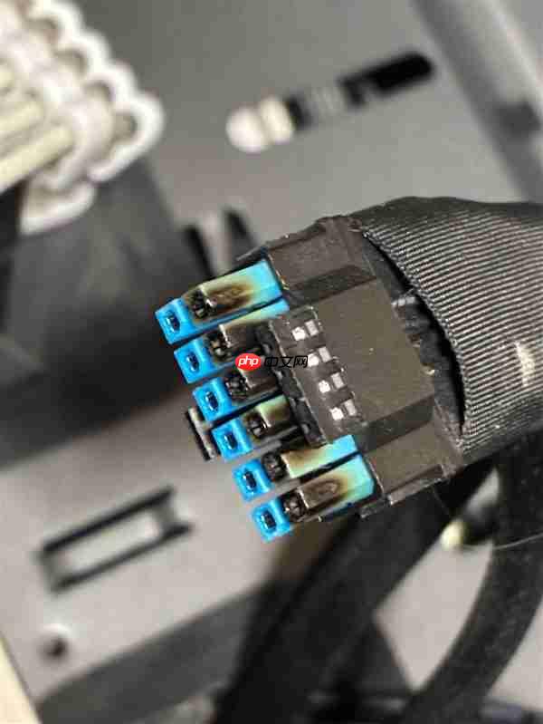 中端显卡也无法避免:又一起RX 9070 XT 16针接口烧熔!