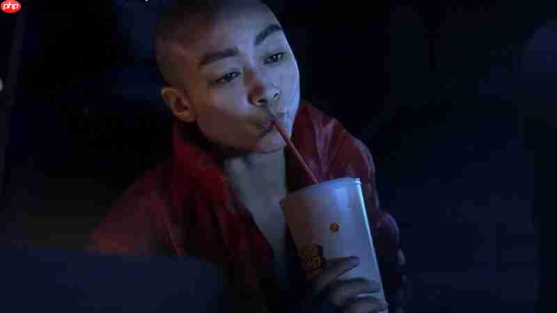 《星际:异端先知》光头女主被网友改成性感美女