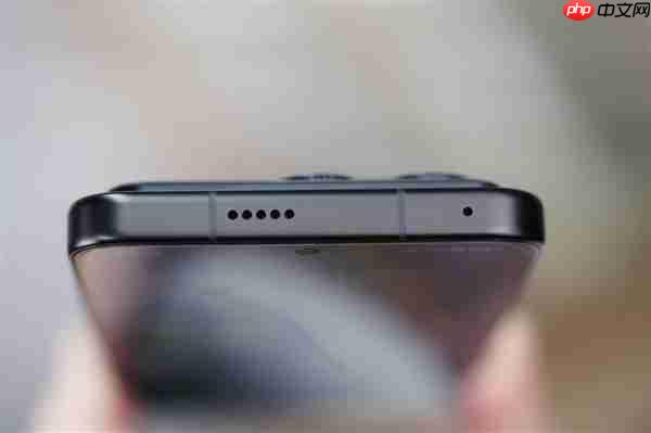 10000mAh巨无霸电池仅2599元起!荣耀WIN RT图赏