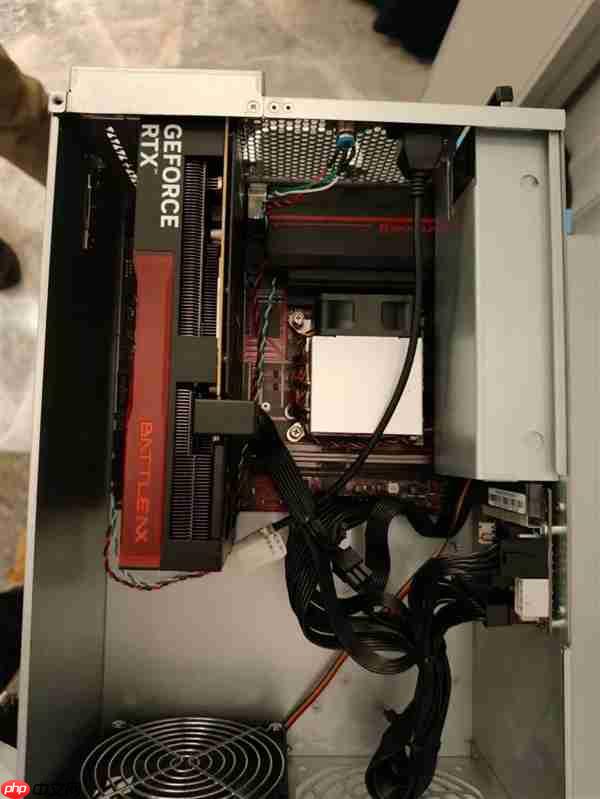 铭瑄B860 ITX主板唯一配四条DDR5插槽！但我买不起内存了