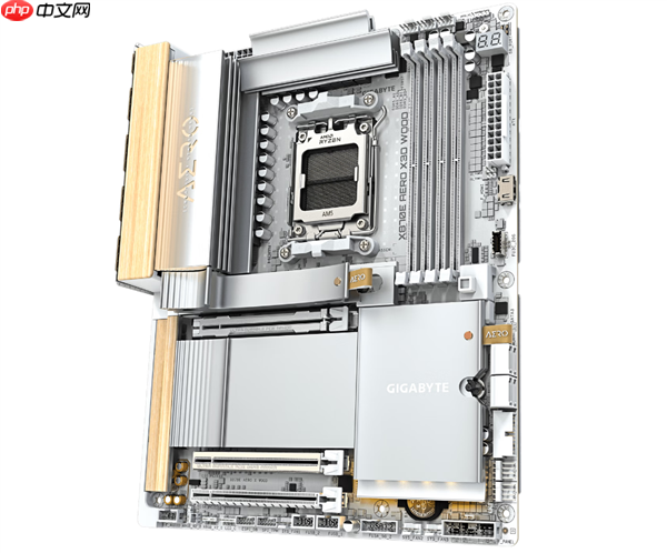 主板用上木头、皮革：技嘉X870E AERO X3D WOOD开售！定价3999元