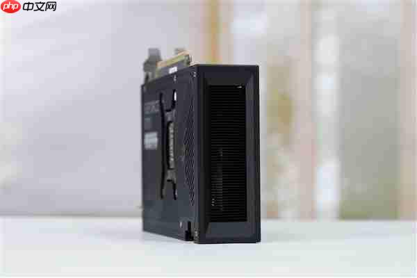 ITX性能小钢炮!七彩虹RTX 5070 Mini OC 12GB图赏