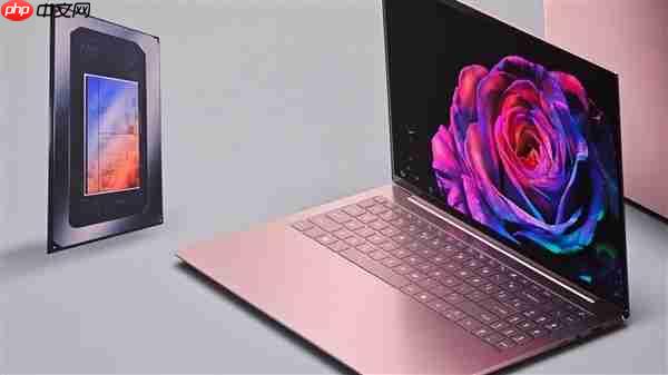 微星展示全球首批Panther Lake笔记本:记者上手连连惊呼