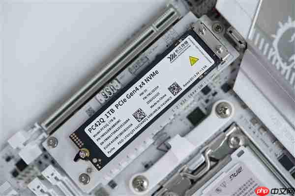 疾速7000MB/s！长江存储PC42Q 1TB SSD图赏