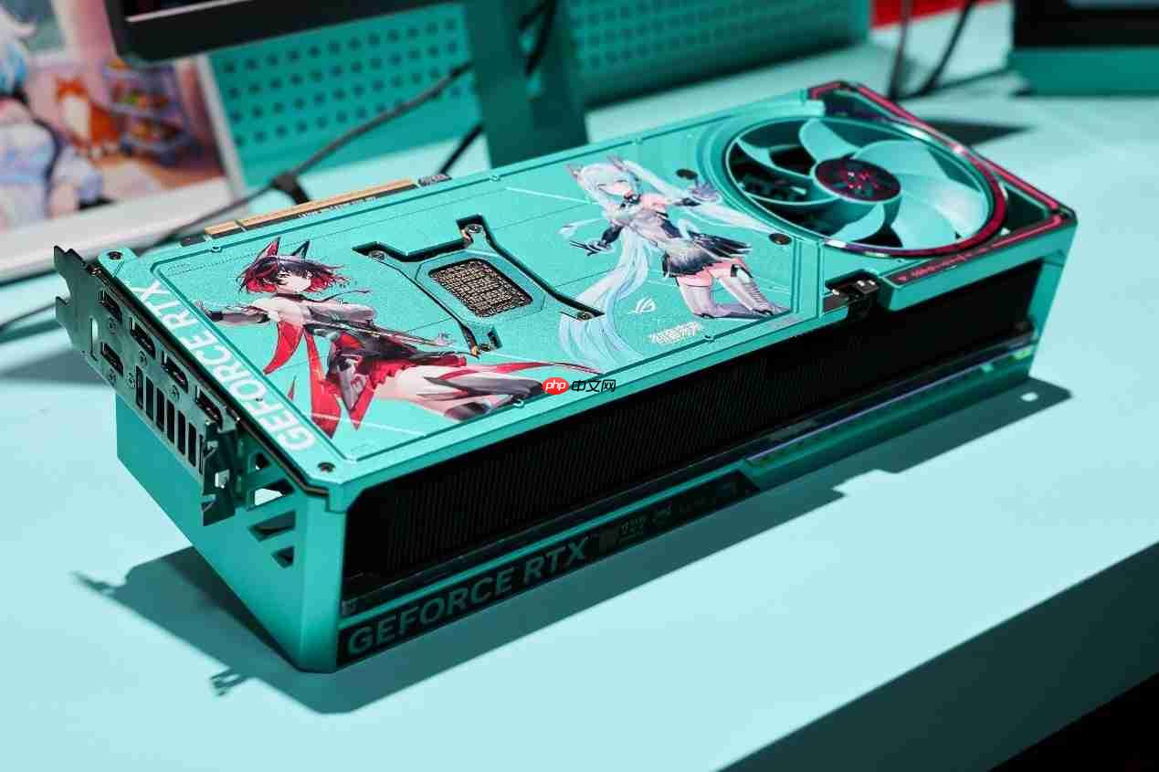双十二升级焕新 ROG夜神RTX5080 RO姬x初音未来版显卡