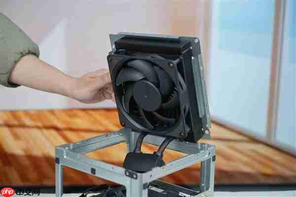 全球首个液冷迷你机！abee AI Station 395 Max工作站图赏