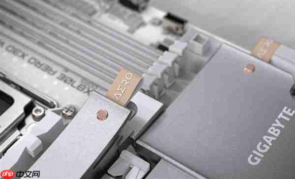 技嘉X870E AERO X3D WOOD主板用上木头、皮革：精美如艺术品