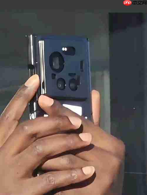 四摄变三摄,小米 17 Ultra真机曝光