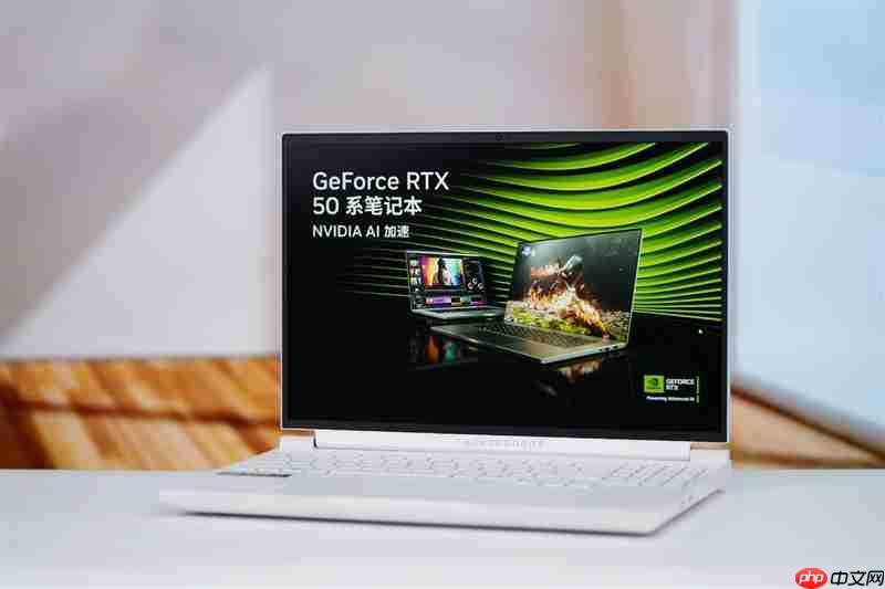 雷神猎刃S评测:万元游戏本性能出色 长江存储PC411 SSD宝刀不老