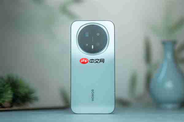 荣耀Magic8 RSR蓄势待发:唯一一款双3D超大杯旗舰