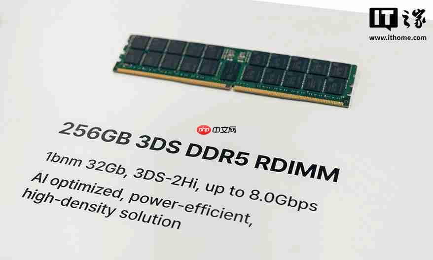 全球首款:SK 海力士展示 12 层堆叠 HBM4 内存