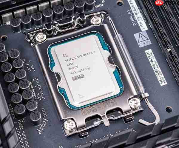 Intel酷睿Ultra 200S发布一年 性能+9% 功耗-15%!还只是Linux