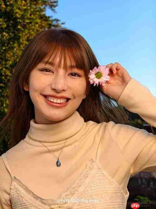 确实强到爆！vivi S50不仅有骁龙8Gen5，更有旗舰同款潜望长焦