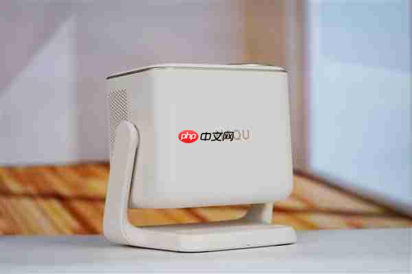 哈曼联名+1000 CVIA流明!哈趣投影H3 Ultra图赏