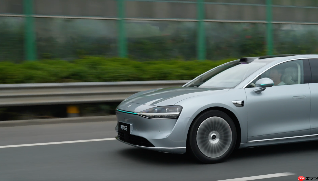 新款享界S9续航首测视频发布,扎实续航更显旗舰9系实力
