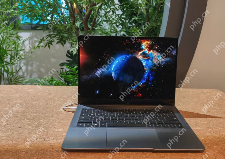 面板行业开启新一轮“军备竞赛”:近1700亿砸向OLED高世代产线 - php中文网