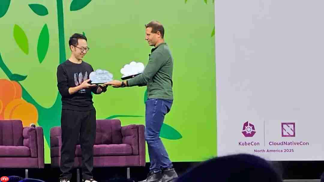 国内首位，华为云王泽锋荣获 CNCF 终身成就奖