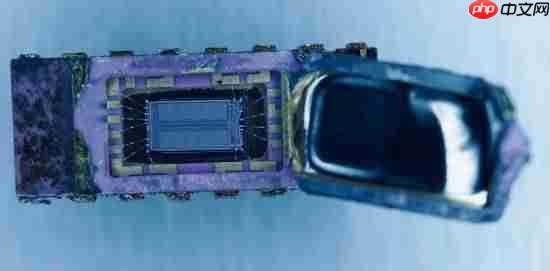 CPU收藏家开盖苏联制造芯片：竟逆向克隆自Intel