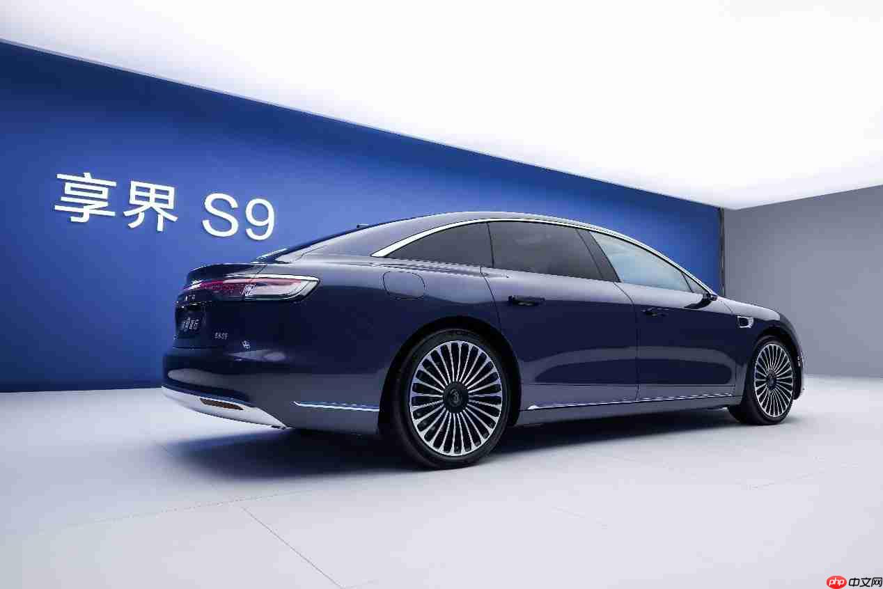 新款享界S9正式开启小订,以“豪华满配”发起降维打击