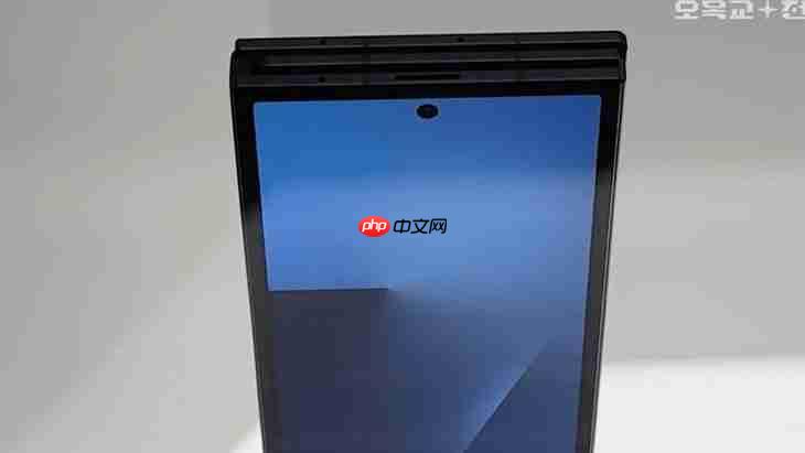 感觉不如华为 三星三折叠手机真机曝光!影像居然没砍