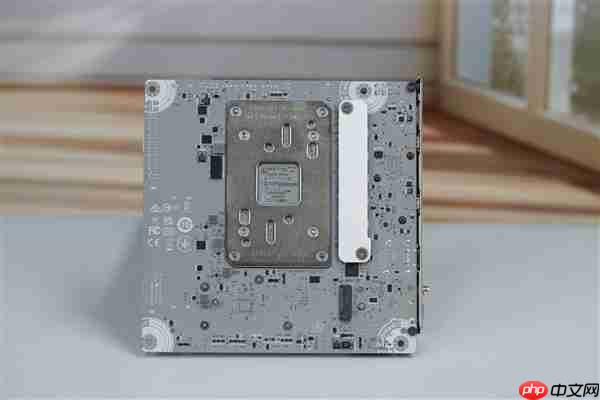 支持10000MT/s内存！微星MPG X870I EDGE TI EVO WIFI主板图赏