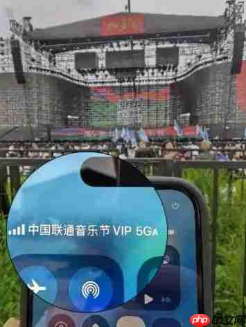 网友吐槽手机信号栏被塞广告,中国移动客服回应