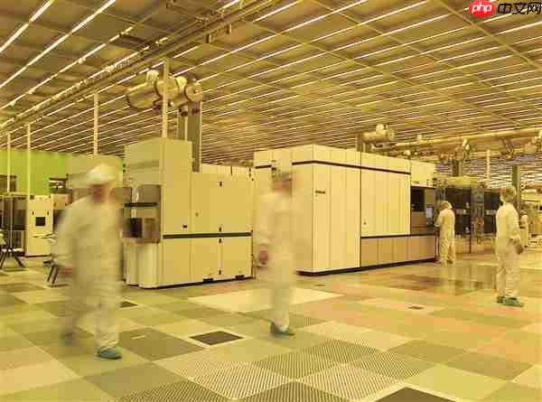 intel挖走台积电euv及2nm工艺功臣罗唯仁：75岁身价20亿