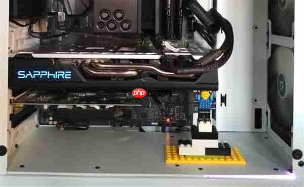 玩家公认的最强显卡支架：居然是一部经典诺基亚手机！