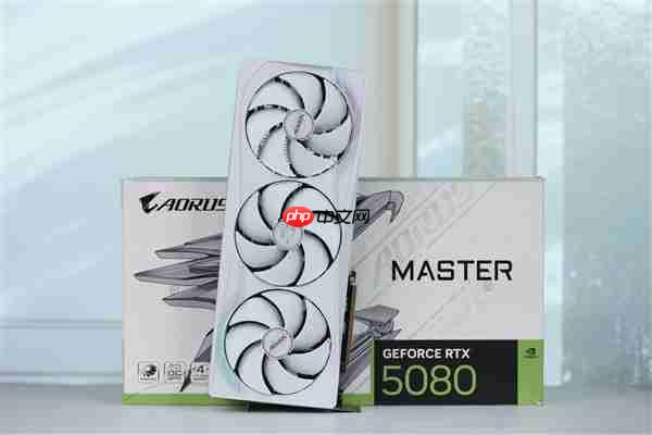 精美纯白设计!技嘉AUROS RTX 5080 MASTER ICE显卡图赏