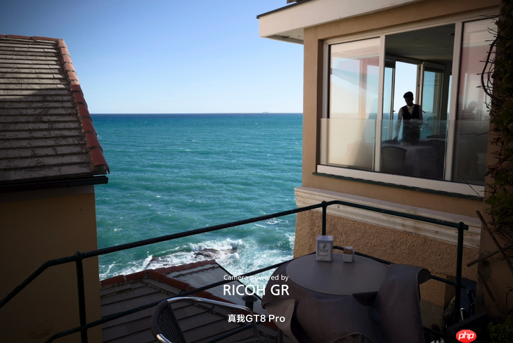 搭载理光GR影像系统，“街拍神器”真我GT8 Pro正式发布，3999元起