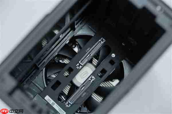 升级X86架构性能大提升！极空间Z2 Ultra图赏