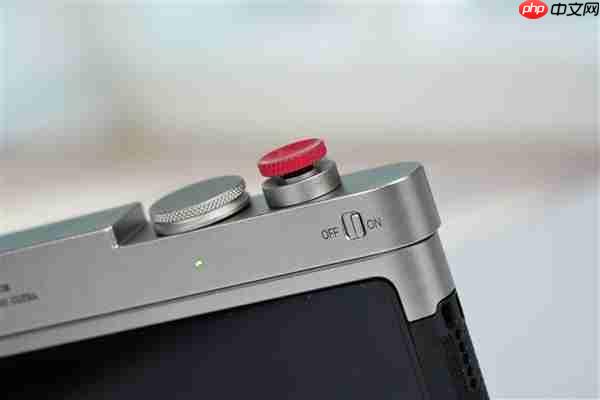 全焦段影像街拍神器！努比亚Z80 Ultra专业摄影套装图赏