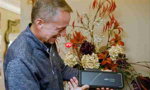 Intel Arc锐炫独立显卡3岁生日快乐!前途一片迷雾