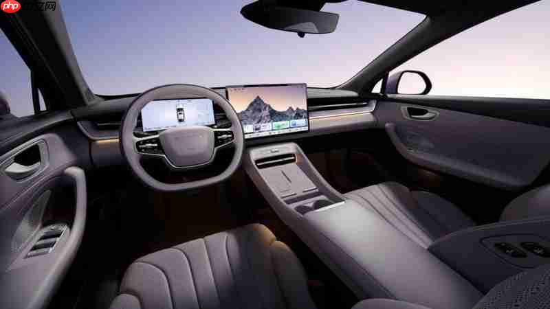 新能源家轿王来袭！荣威M7DMH限时8.58万起，续航2050km