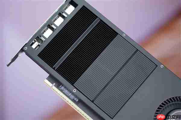 史上唯一单槽 2cm极致超薄!影驰RTX 5060 Ti无双MAX图赏