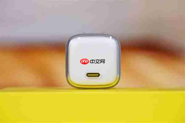 完美适配iPhone17全系快充！倍思同芯充Pro快充充电器套装图赏