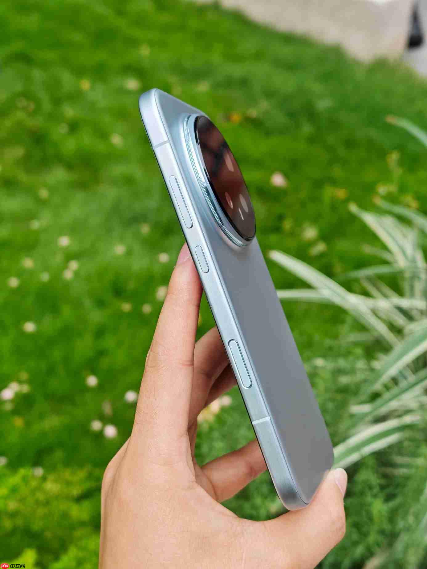 荣耀Magic8 Pro真机实拍:独享3D人脸识别的骁龙8至尊旗舰