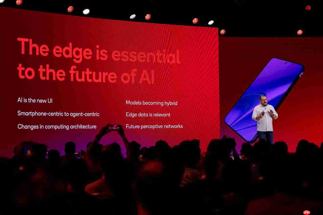 骁龙峰会首日：高通描绘以“AI无处不在”为目标的战略生态