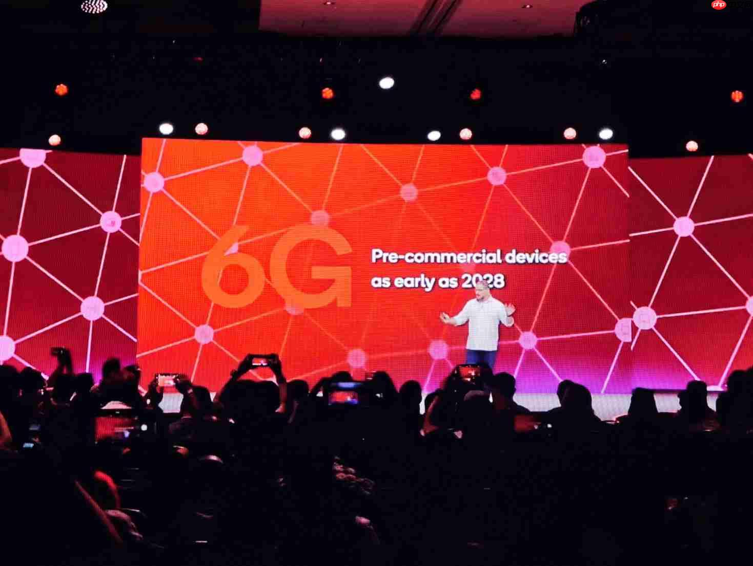 骁龙峰会首日：高通描绘以“AI无处不在”为目标的战略生态