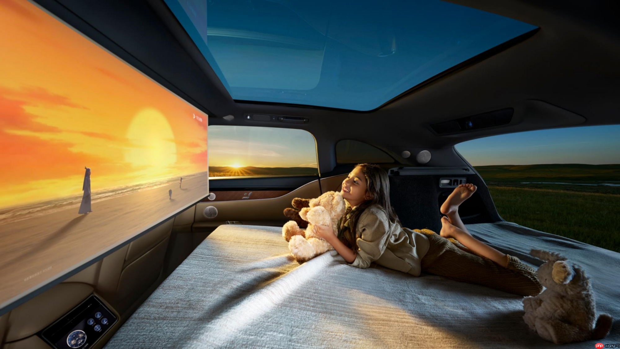 鸿蒙智行享界S9T发布，车载小艺会聊又懂你，智能出行更省心