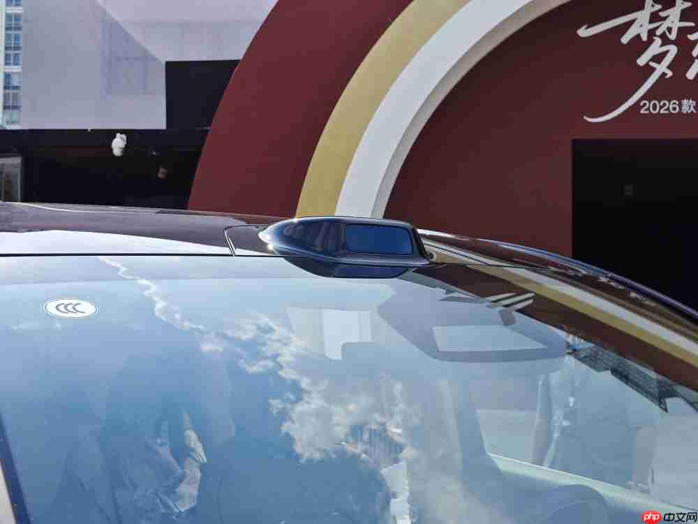 太嚣张!岚图直呼“找不到对手”,新款梦想家真能掀桌子吗?