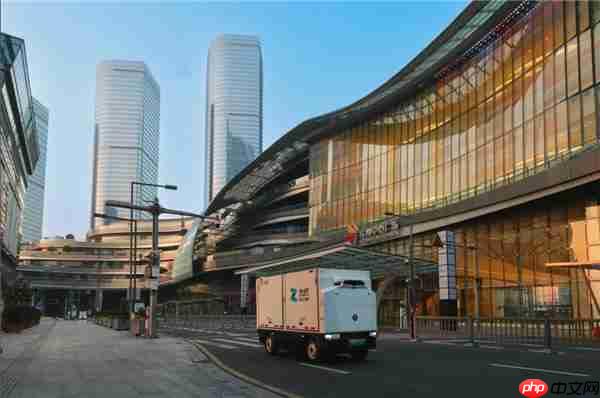 无人配送车驶入千家万户 九识智能何以重塑物流新生态