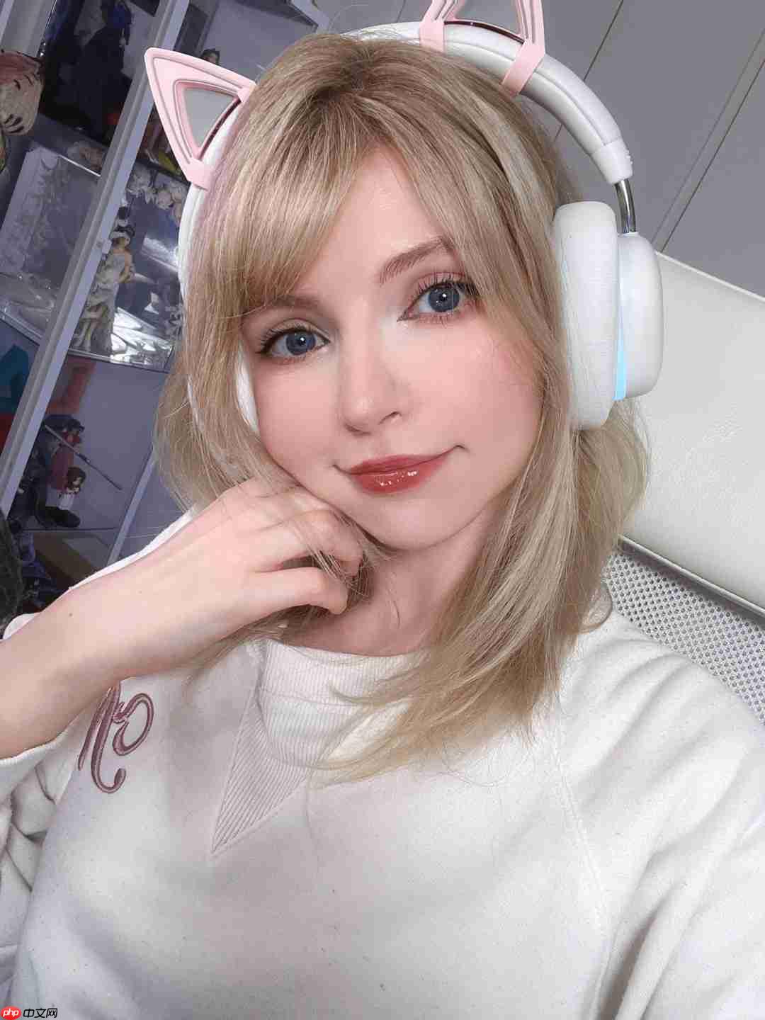 日本性感Coser演绎《合金装备3：重制版》EVA