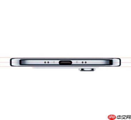 iPhone Air官网渲染图充电口“未居中” 网友：强迫症受不了了！