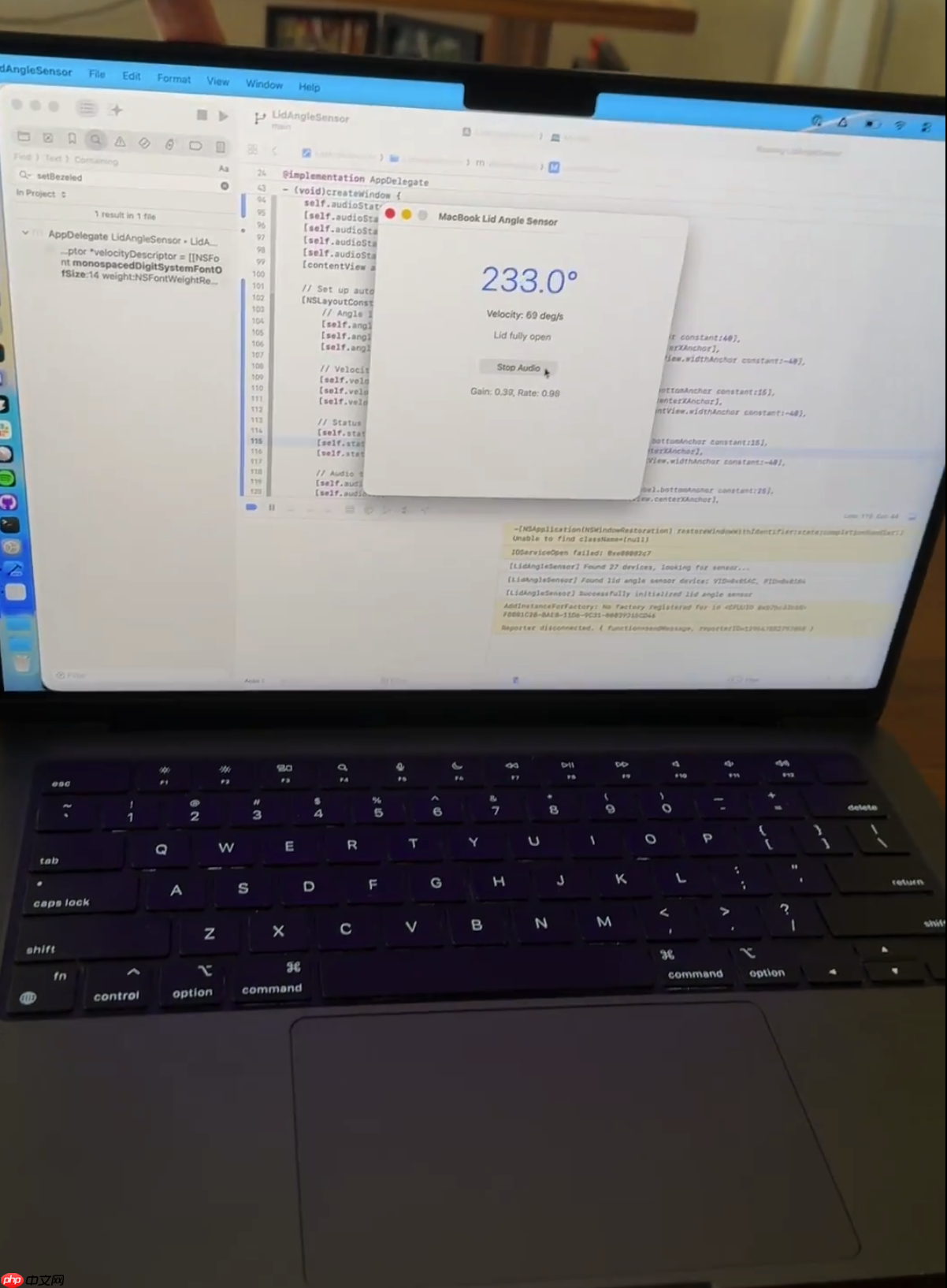 这个开源项目能让 Macbook 的开盖角度变得可视化