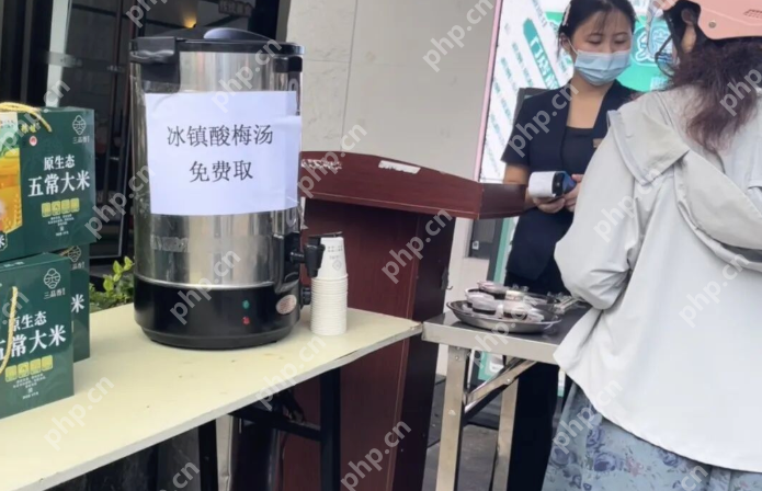 饭店老板为环卫工提供免费早餐,坚持365天 - php中文网