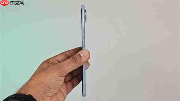 5.93mm全球最薄曲面屏手机！传音TECNO Slim系列正式发布